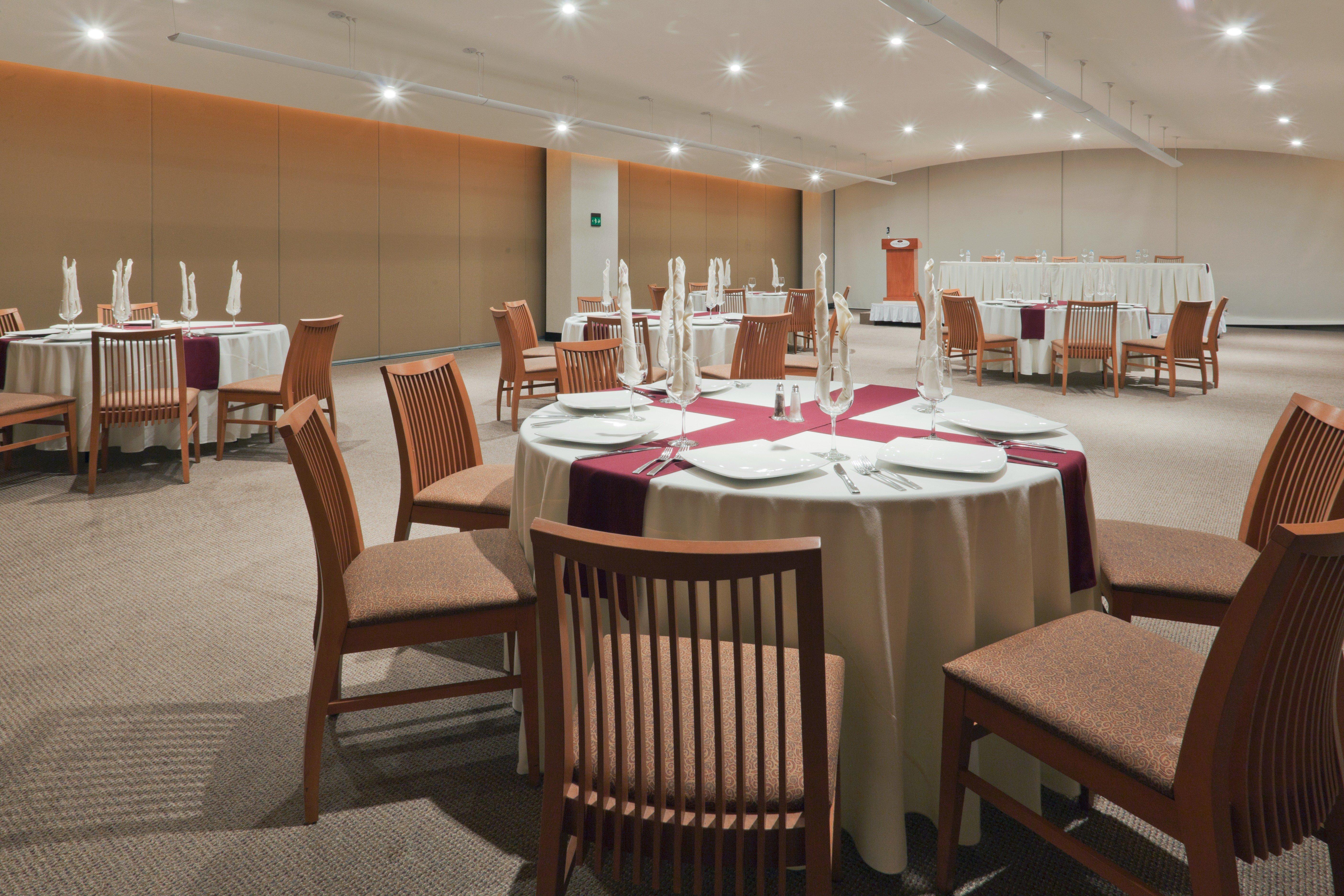 Crowne Plaza Leon By Ihg Hotel Restoran gambar